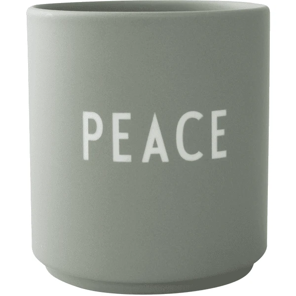 Design Letters Porzellanbecher Favourite Cups Mit Lasergravur Green 1 Design Letters Porzellanbecher Favourite Cups Mit Lasergravur Green